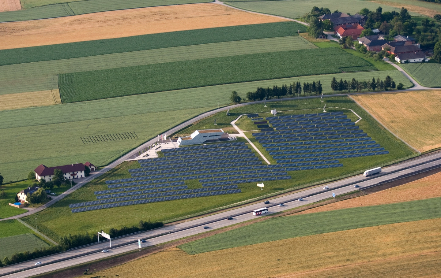PV-Anlagen Installation mit Batteriespeicher von Schürmann & Voss