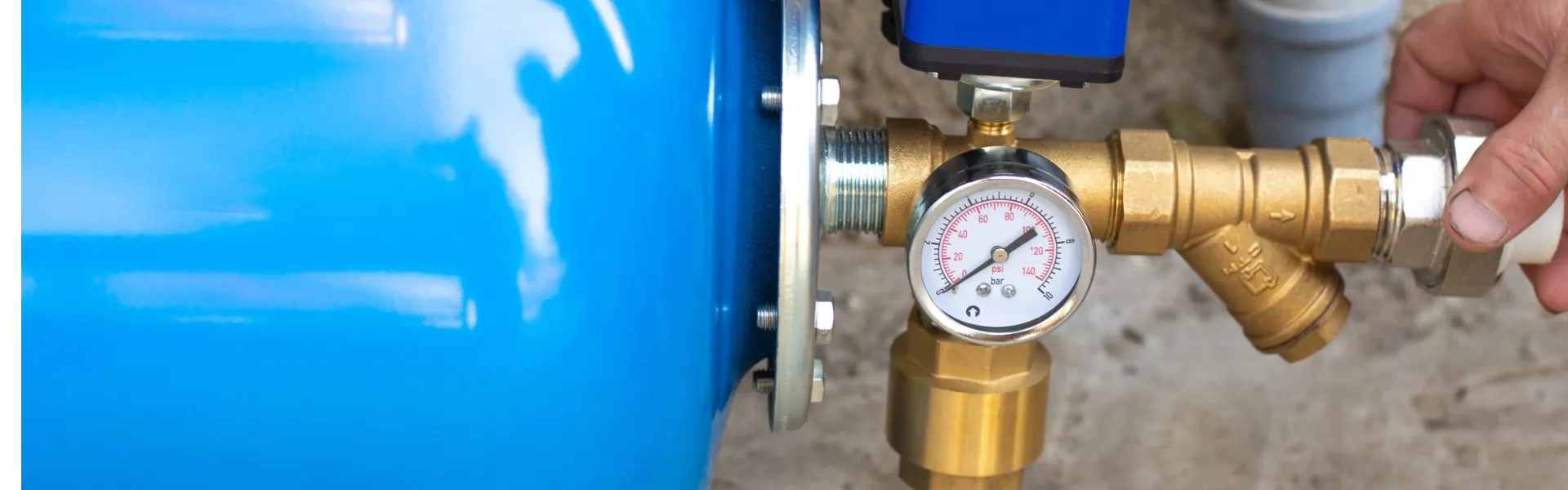 Schürmann & Voss tauscht, installiert und wartet Druckkessel sowie Hauswasserwerke für Eigenversorgung und Garten